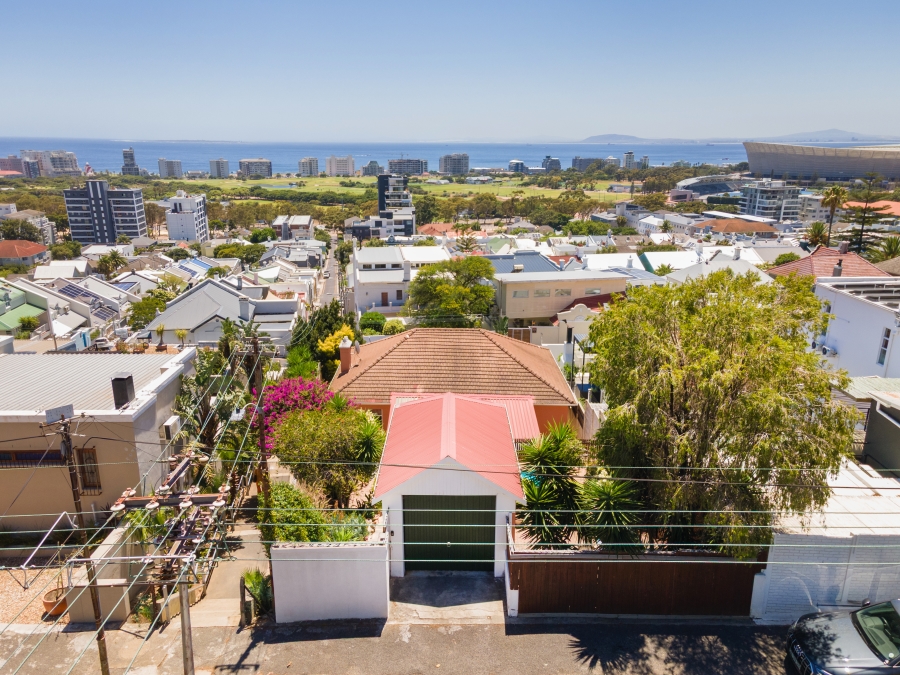 3 Bedroom Property for Sale in Green Point Western Cape